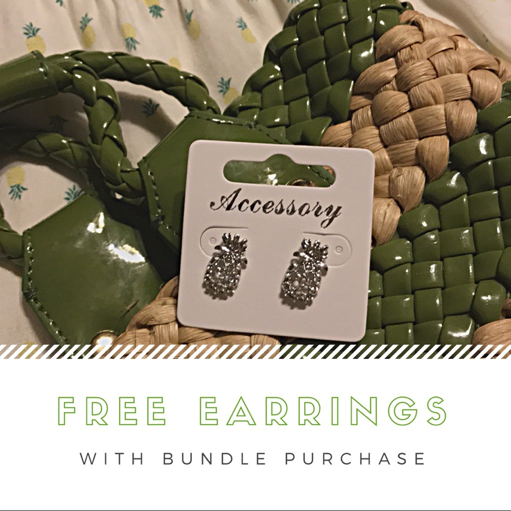 FREE PAIR OF PINEAPPLE EARRINGS W BUNDLE!